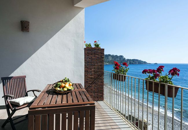 Appartamento a Taormina - Delizioso appartamento al mare - 2 pax Appartamento a Taormina - Delizioso appartamento al mare - 2 pax