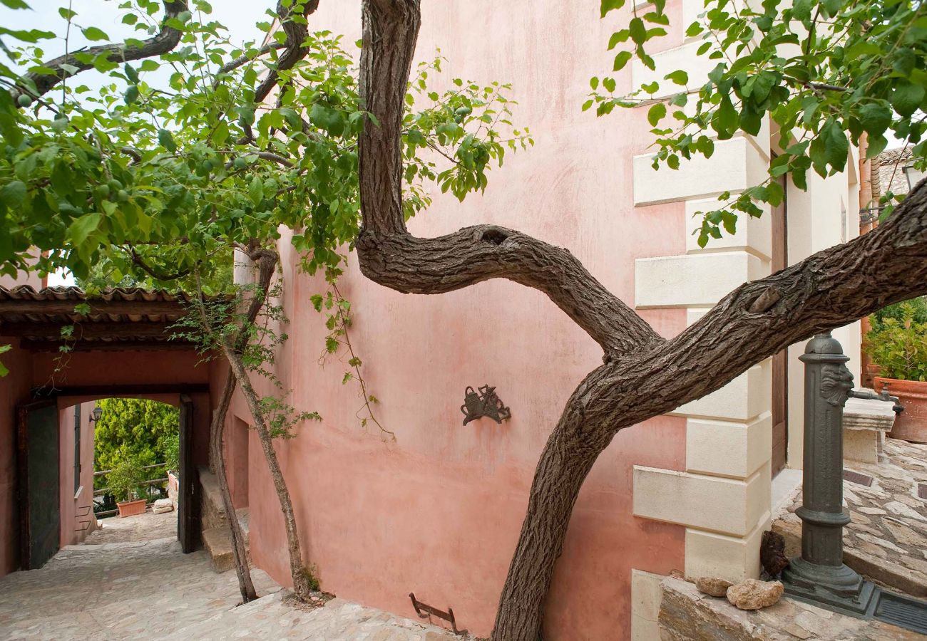 Casa a Buseto Palizzolo - Casa di charme in un baglio con piscina - Titi