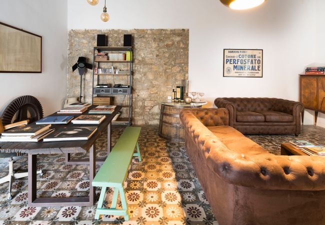 Casa a Buseto Palizzolo - Casa di charme con piscina in comune - Marietta Casa a Buseto Palizzolo - Casa di charme con piscina in comune - Marietta