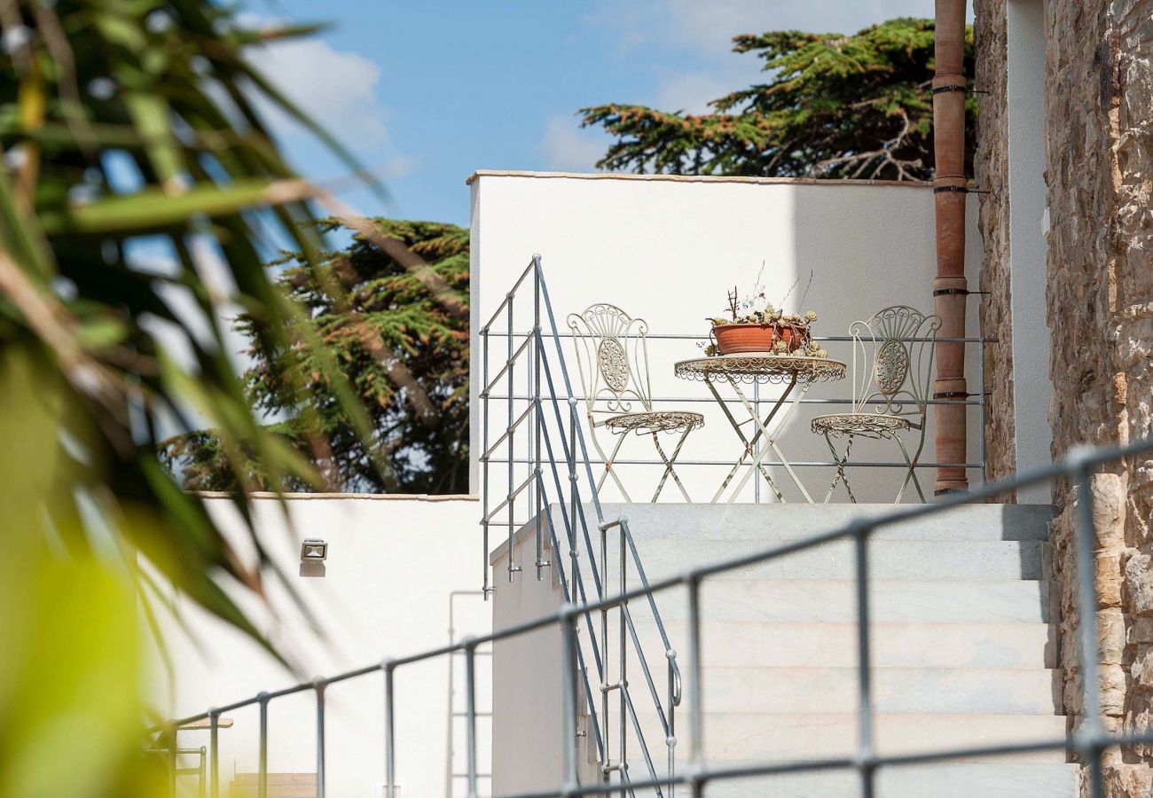 Casa a Buseto Palizzolo - Casa di charme con piscina in comune - Marietta