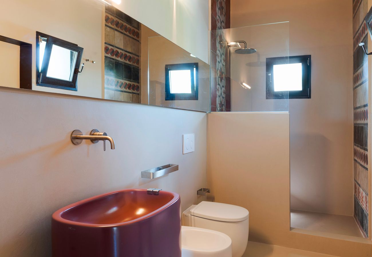 Villa a Scicli - Villa con terrazza e giardino privato. Piscina in comune. Scicli, Sicilia - Gelsi