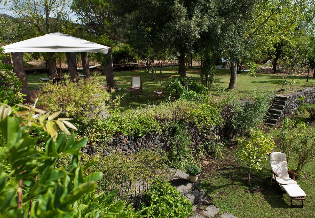 Casa a Trecastagni - Antico casale di campagna sull'Etna con 3 camere da letto, Sicily