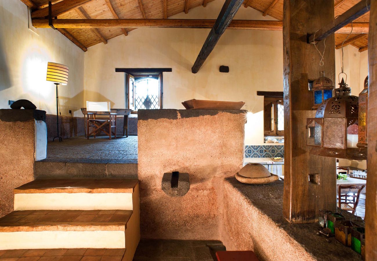 Casa a Trecastagni - Antico casale di campagna sull'Etna con 3 camere da letto, Sicily