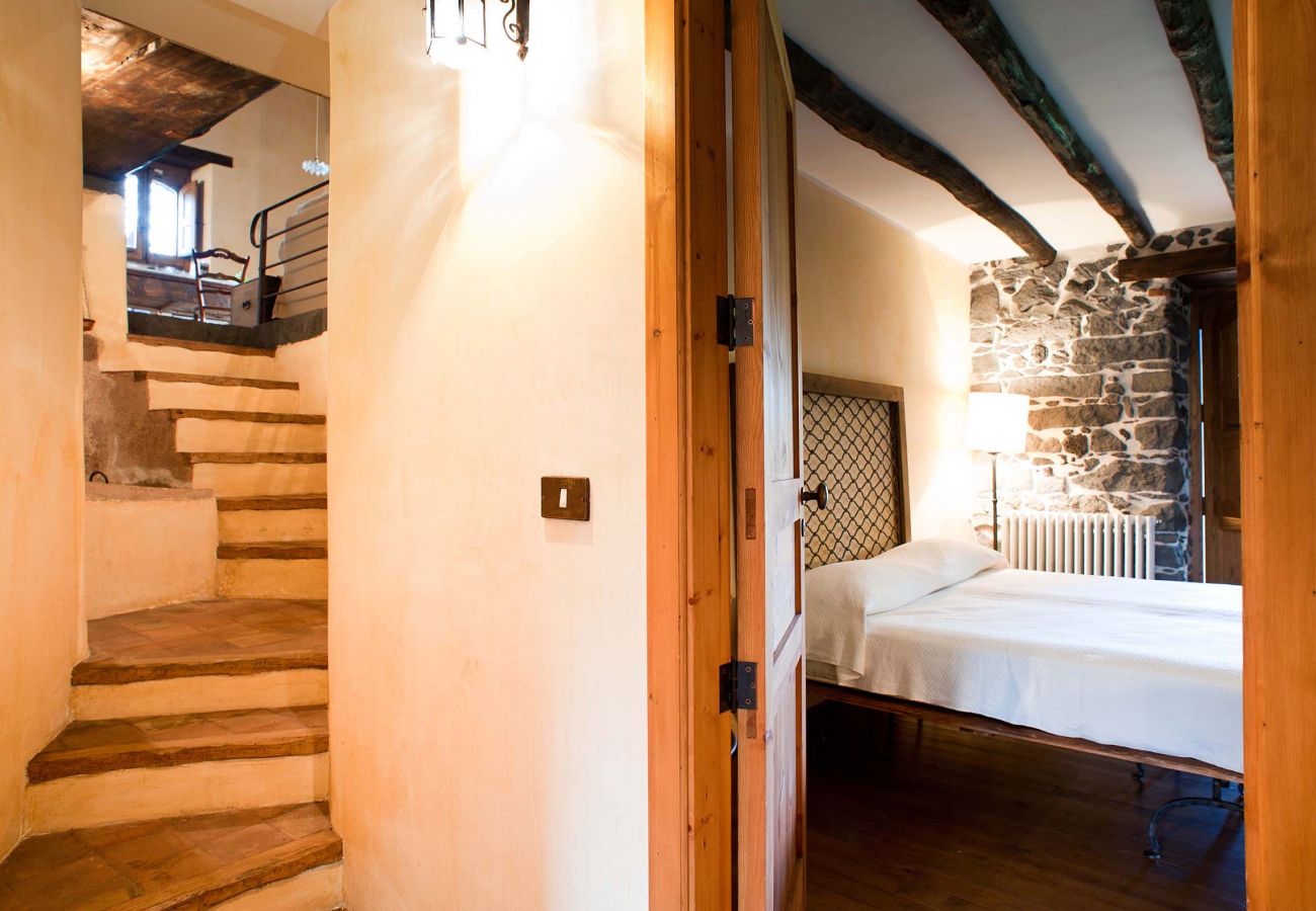 Casa a Trecastagni - Antico casale di campagna sull'Etna con 3 camere da letto, Sicily