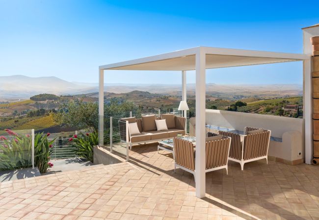 Villa a Buseto Palizzolo - Splendida villa di campagna con piscina Villa a Buseto Palizzolo - Splendida villa di campagna con piscina