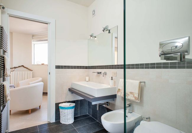 Villa a Noto - Villa con piscina, 450 metri dal mare di San Lorenzo, Noto, Sicilia - 14 pax Villa a Noto - Villa con piscina, 450 metri dal mare di San Lorenzo, Noto, Sicilia - 14 pax