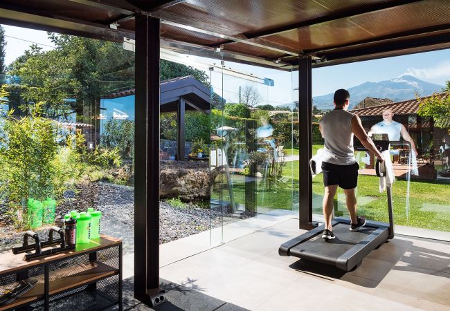 Villa a Viagrande - Villa con piscina e sala fitness sull'Etna, Sicily Villa a Viagrande - Villa con piscina e sala fitness sull'Etna, Sicily