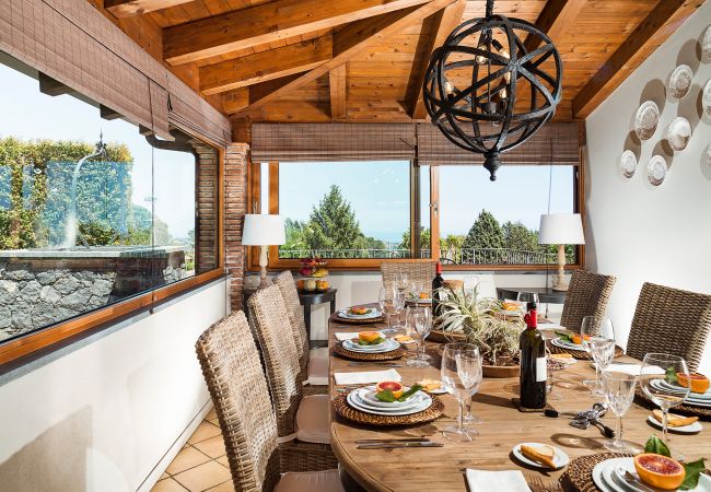 Villa a Viagrande - Villa con piscina e sala fitness sull'Etna, Sicily Villa a Viagrande - Villa con piscina e sala fitness sull'Etna, Sicily