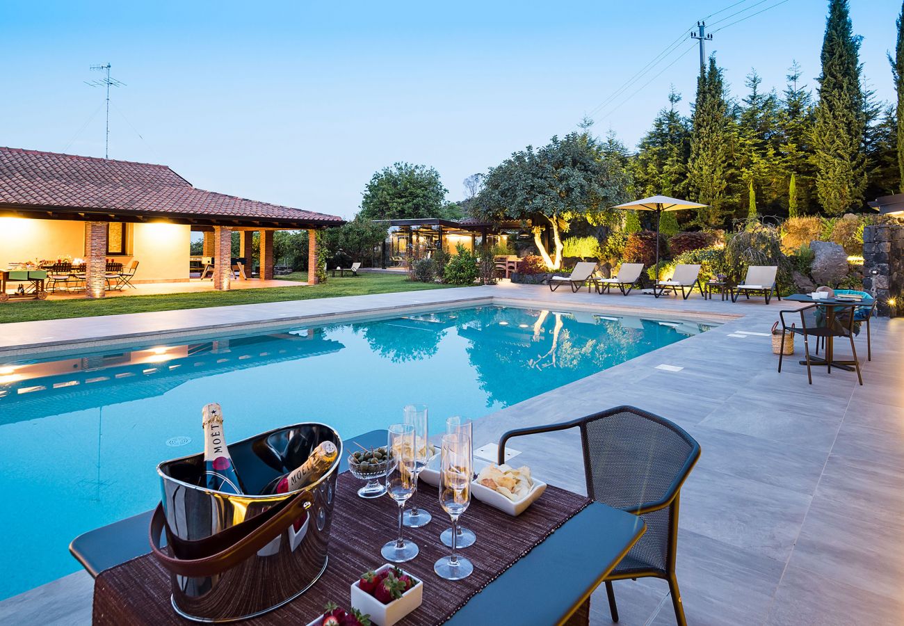Villa a Viagrande - Villa con piscina e sala fitness sull'Etna, Sicily
