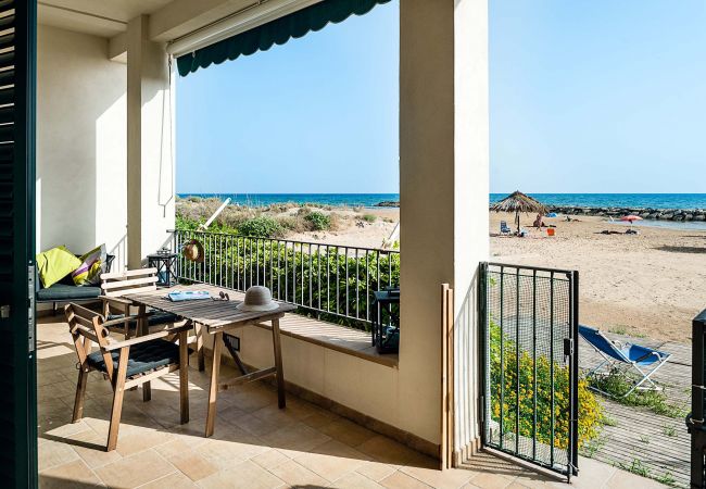 Appartamento a Scicli - Appartamento con terrazza e accesso diretto alla spiaggia di Donnalucata, Scicli, Sicilia