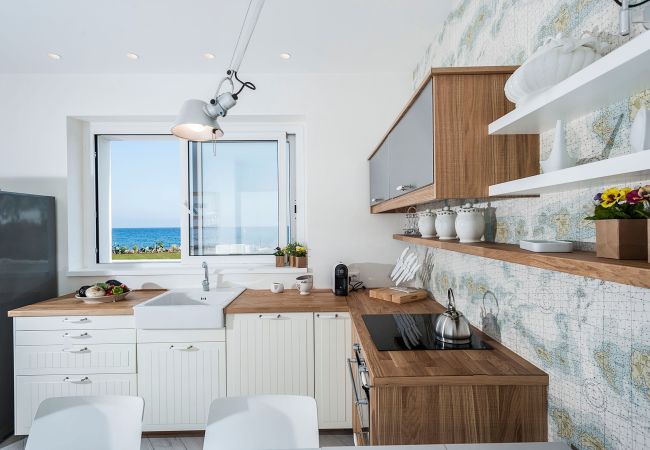 Villa a Marina di Modica - Villa fronte mare con piscina e area wellness a Marina di Modica, Sicilia Villa a Marina di Modica - Villa fronte mare con piscina e area wellness a Marina di Modica, Sicilia