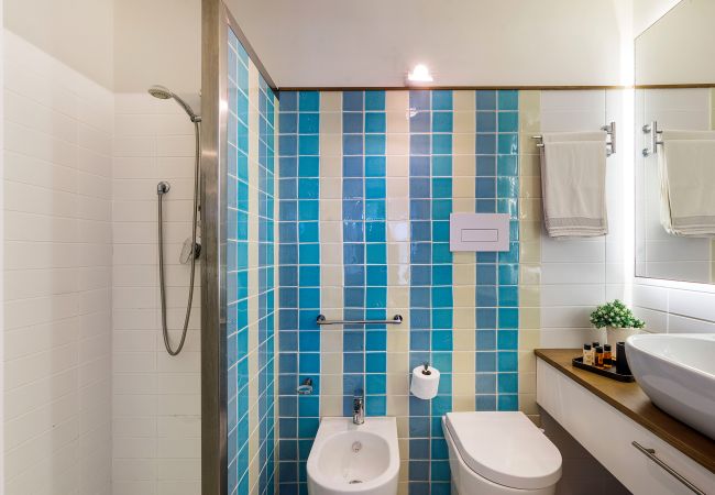 Villa a Marina di Modica - Villa fronte mare con piscina e area wellness a Marina di Modica, Sicilia Villa a Marina di Modica - Villa fronte mare con piscina e area wellness a Marina di Modica, Sicilia