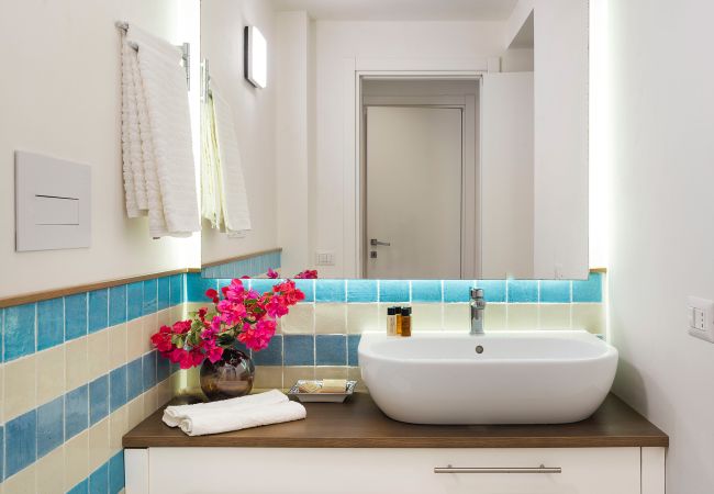 Villa a Marina di Modica - Villa fronte mare con piscina e area wellness a Marina di Modica, Sicilia Villa a Marina di Modica - Villa fronte mare con piscina e area wellness a Marina di Modica, Sicilia