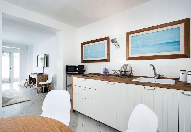 Villa a Marina di Modica - Villa fronte mare con piscina e area wellness a Marina di Modica, Sicilia Villa a Marina di Modica - Villa fronte mare con piscina e area wellness a Marina di Modica, Sicilia