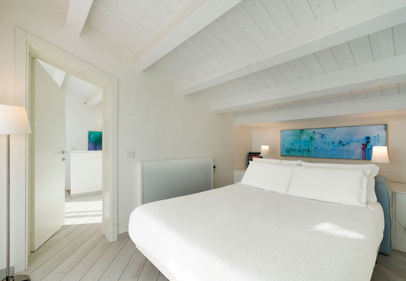 Villa a Marina di Modica - Villa fronte mare con piscina e area wellness a Marina di Modica, Sicilia