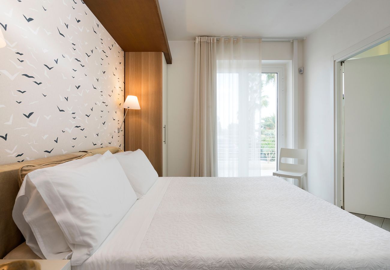 Villa a Marina di Modica - Villa fronte mare con piscina e area wellness a Marina di Modica, Sicilia