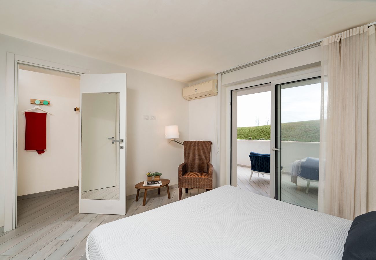 Villa a Marina di Modica - Villa fronte mare con piscina e area wellness a Marina di Modica, Sicilia