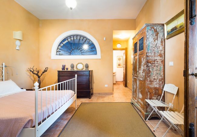 Villa a Milo - Villa con piscina e vista mare sull’Etna, Sicily - 12 pax Villa a Milo - Villa con piscina e vista mare sull’Etna, Sicily - 12 pax