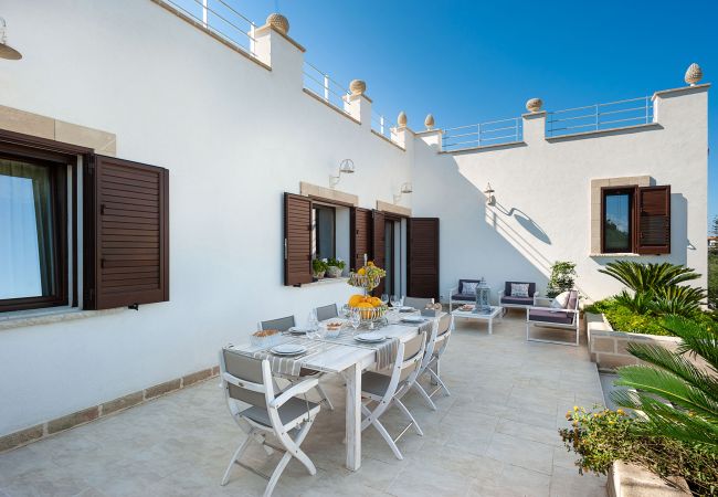 Villa a Misiliscemi - Splendida villa con piscina e wellness privati, non lontana dal mare Villa a Misiliscemi - Splendida villa con piscina e wellness privati, non lontana dal mare