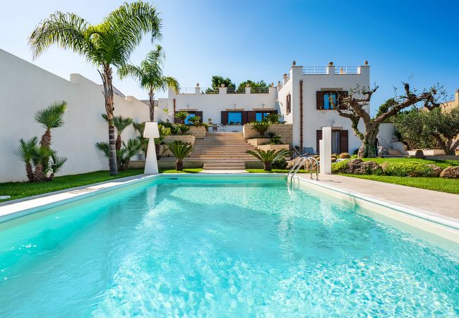 Villa a Misiliscemi - Splendida villa con piscina e wellness privati, non lontana dal mare Villa a Misiliscemi - Splendida villa con piscina e wellness privati, non lontana dal mare