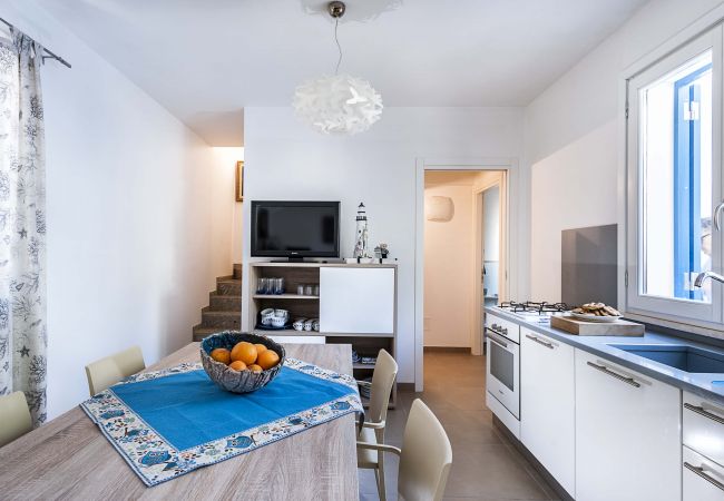 Casa a San Vito Lo Capo - Bella casa con terrazza a 80 metri dalla spiaggia di San Vito lo Capo, Sicilia Casa a San Vito Lo Capo - Bella casa con terrazza a 80 metri dalla spiaggia di San Vito lo Capo, Sicilia