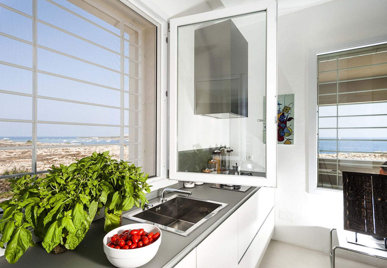 Villa a Portopalo di Capo Passero - Villa fronte mare con piscina privata a Portopalo, Sicilia - 10 pax