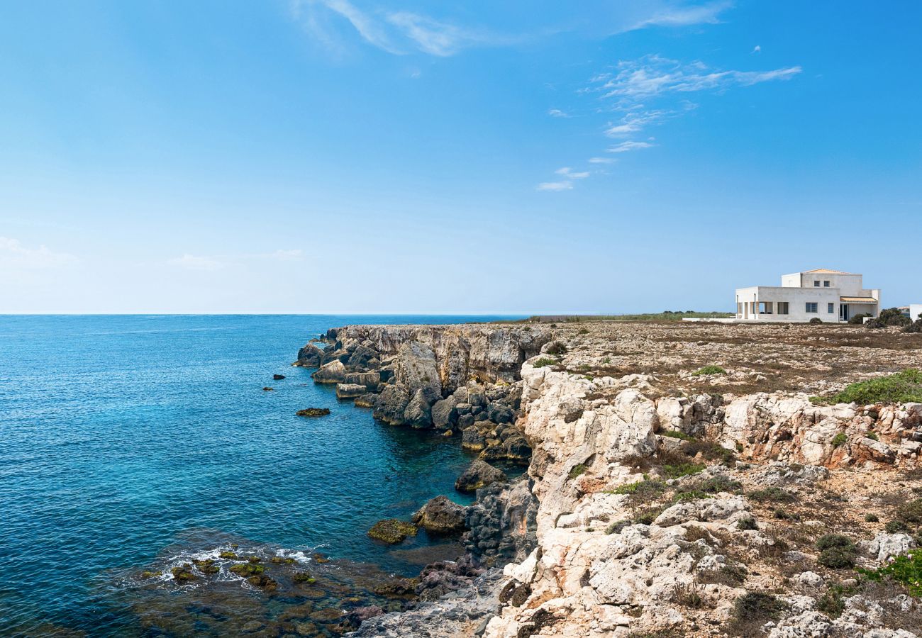 Villa a Portopalo di Capo Passero - Villa fronte mare con piscina privata a Portopalo, Sicilia - 10 pax
