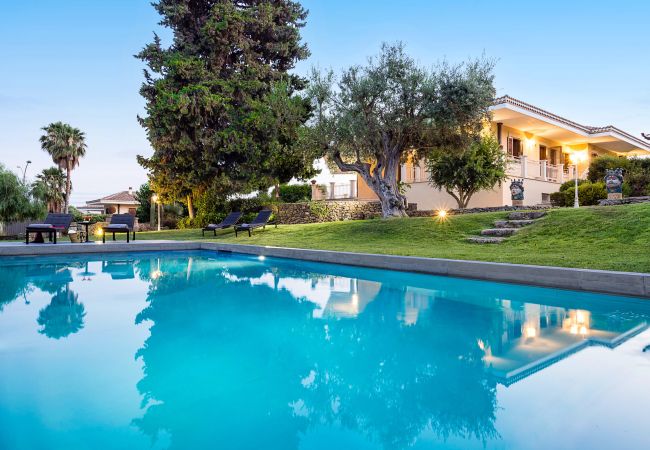 Villa a Siracusa - Villa con piscina privata a Siracusa, Sicily