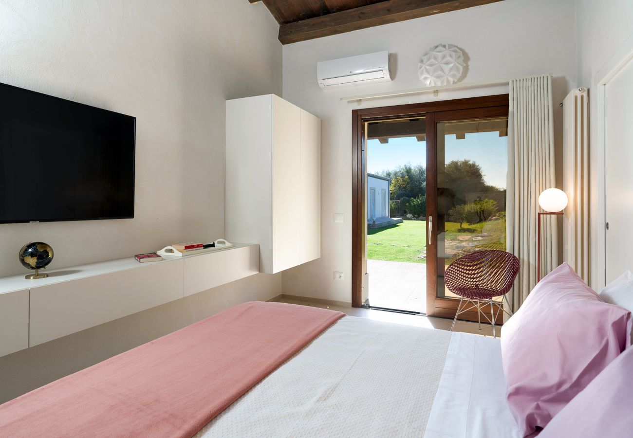 Villa a Rosolini - Villa di campagna con piscina privata