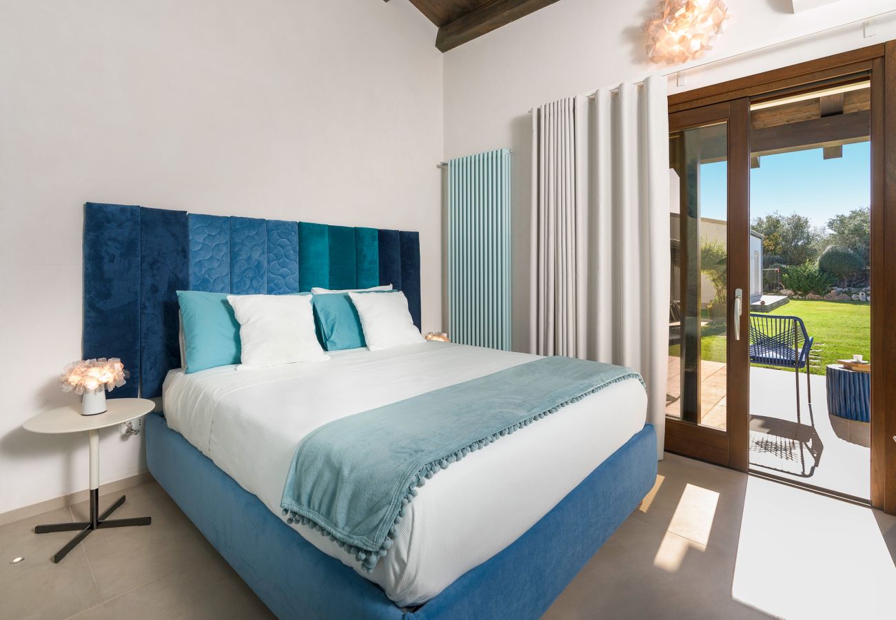 Villa a Rosolini - Villa di campagna con piscina privata