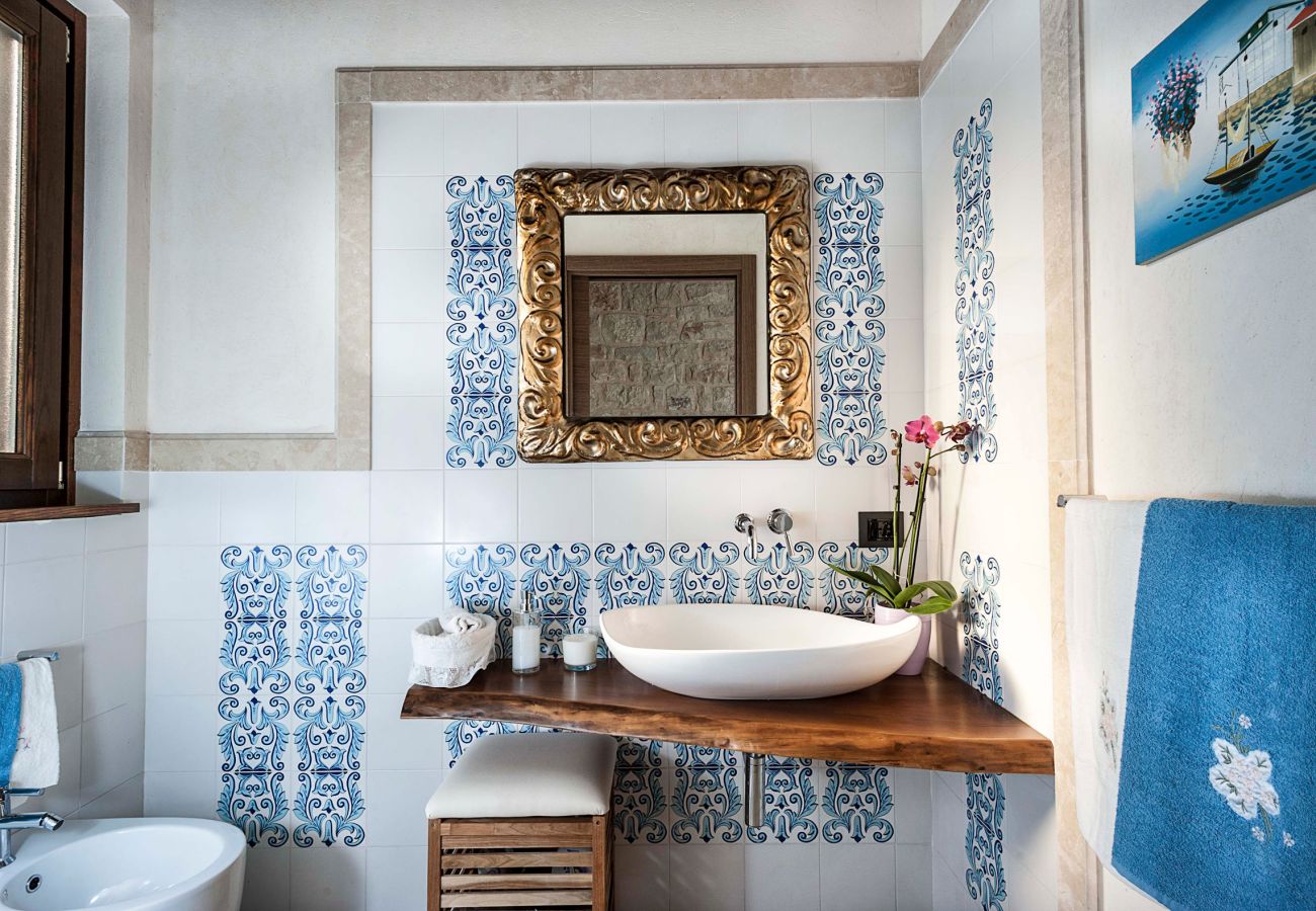 Villa a Rosolini - Villa di campagna con piscina privata