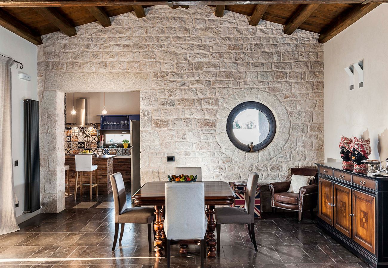 Villa a Rosolini - Villa di campagna con piscina privata