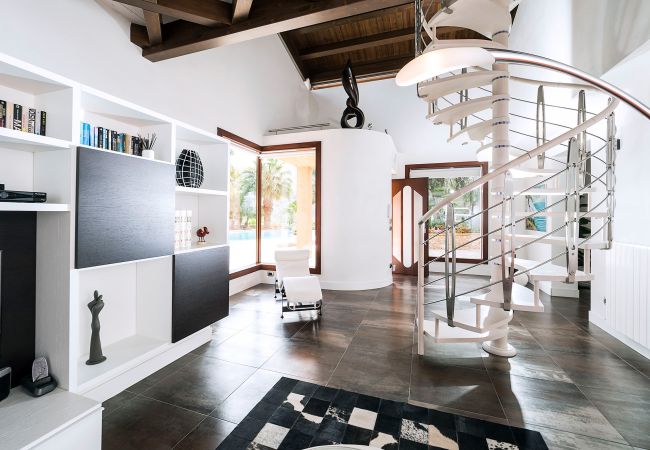 Villa a Agrigento - Splendida villa con piscina, area wellness, campetto di calcio ad Agrigento - 14 pax Villa a Agrigento - Splendida villa con piscina, area wellness, campetto di calcio ad Agrigento - 14 pax