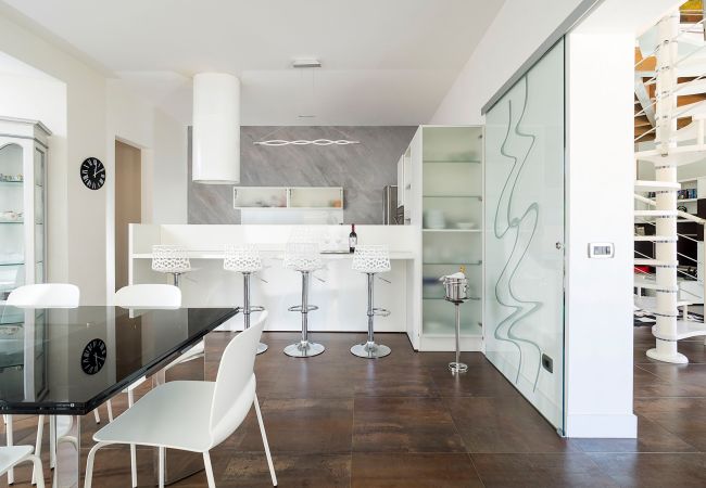 Villa a Agrigento - Splendida villa con piscina, area wellness, campetto di calcio ad Agrigento - 14 pax Villa a Agrigento - Splendida villa con piscina, area wellness, campetto di calcio ad Agrigento - 14 pax