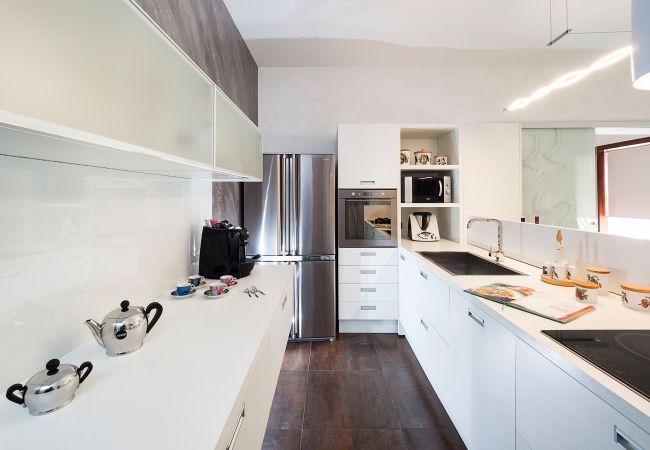 Villa a Agrigento - Splendida villa con piscina, area wellness, campetto di calcio ad Agrigento - 14 pax Villa a Agrigento - Splendida villa con piscina, area wellness, campetto di calcio ad Agrigento - 14 pax