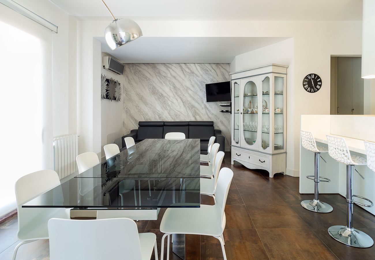 Villa a Agrigento - Splendida villa con piscina, area wellness, campetto di calcio ad Agrigento - 14 pax