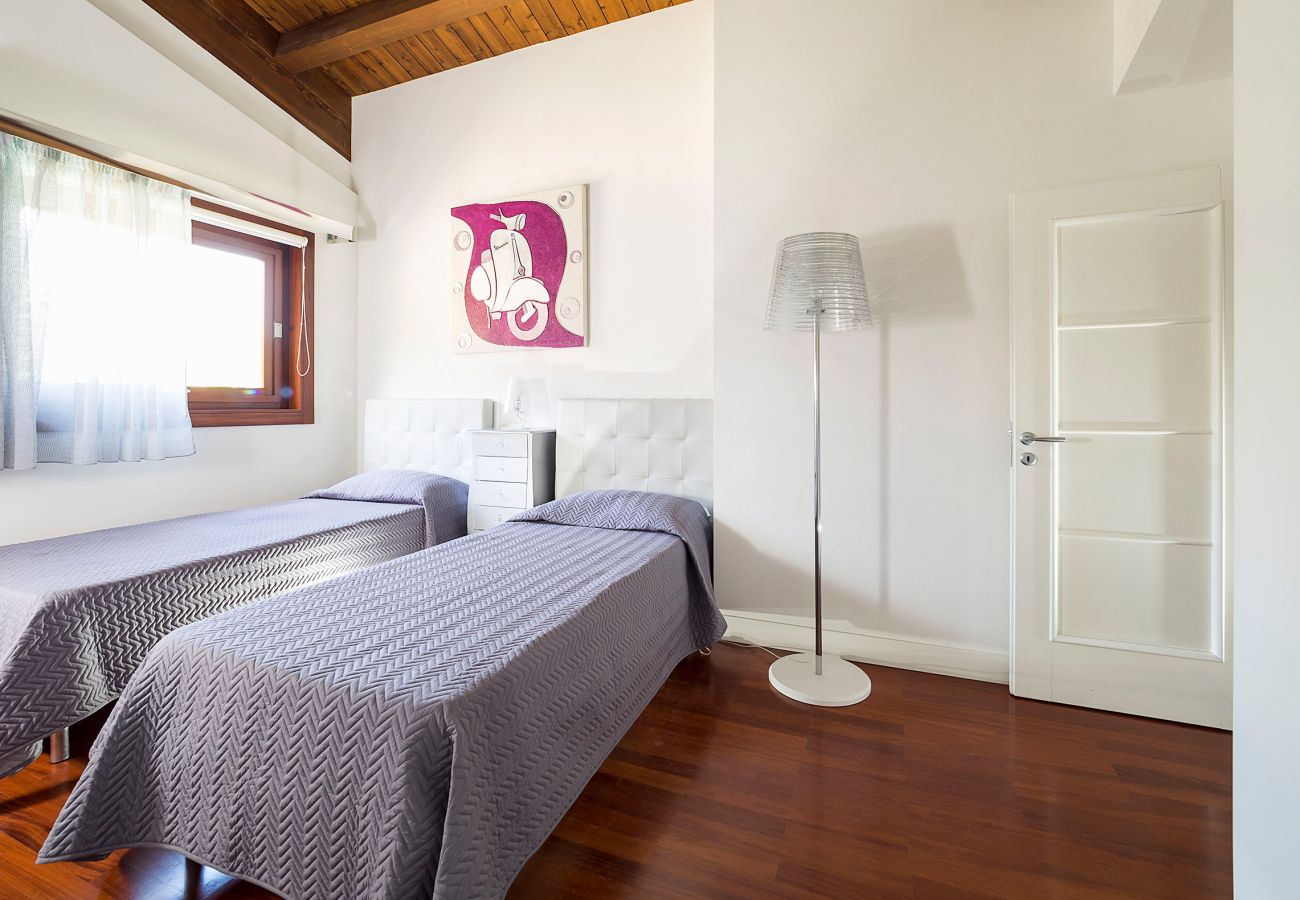 Villa a Agrigento - Splendida villa con piscina, area wellness, campetto di calcio ad Agrigento - 14 pax