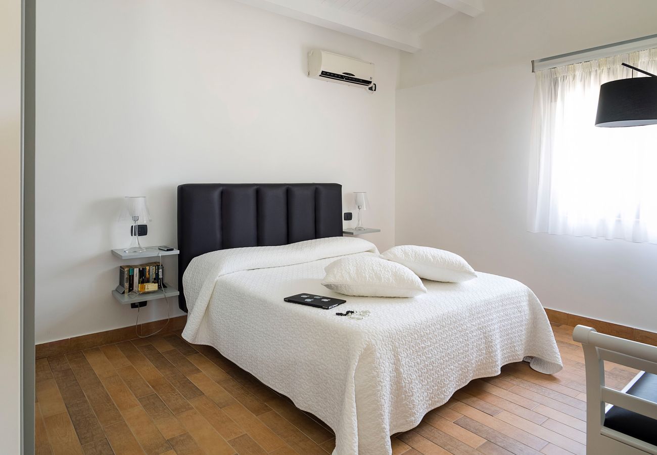 Villa a Agrigento - Splendida villa con piscina, area wellness, campetto di calcio ad Agrigento - 14 pax