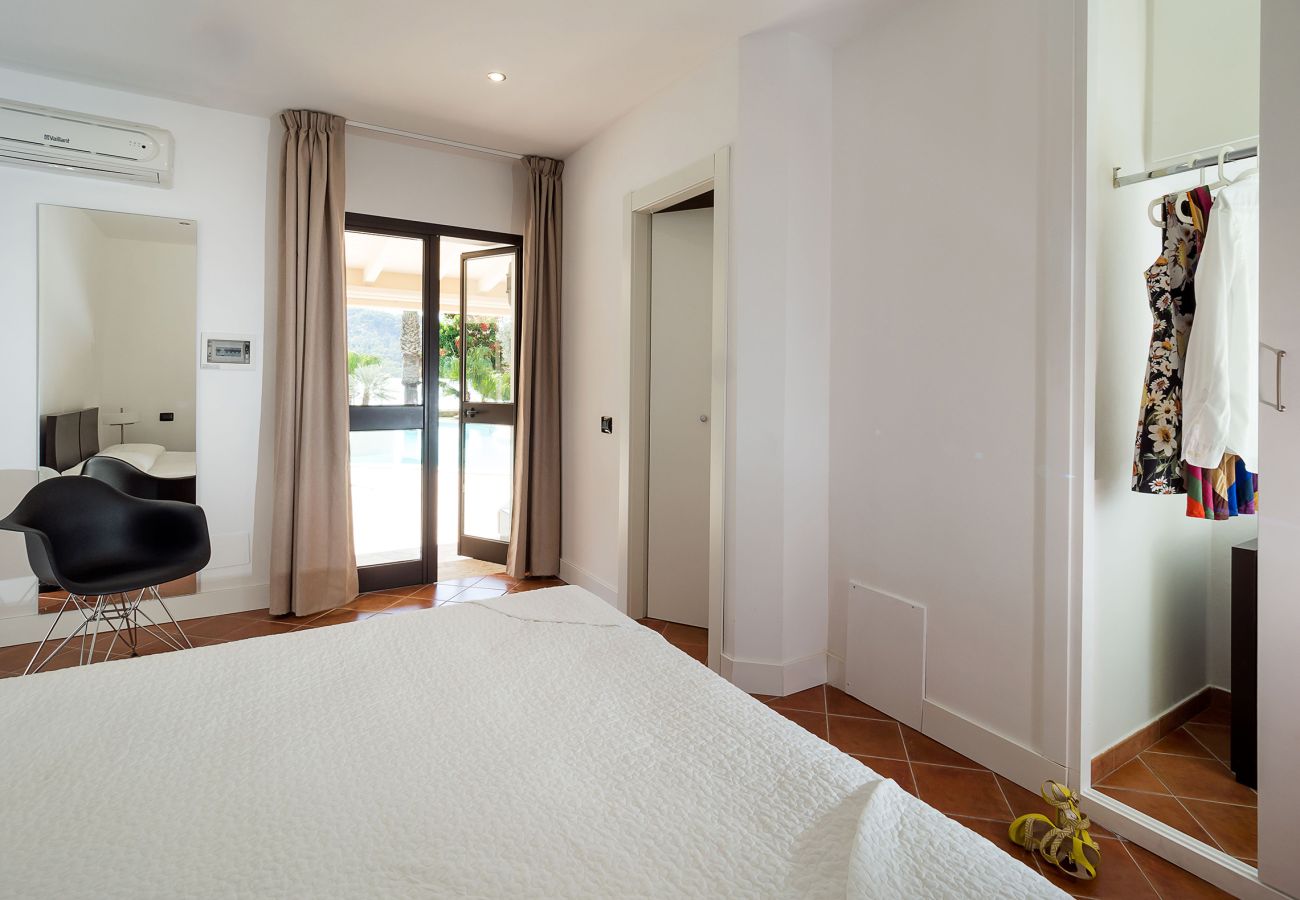 Villa a Agrigento - Splendida villa con piscina, area wellness, campetto di calcio ad Agrigento - 14 pax