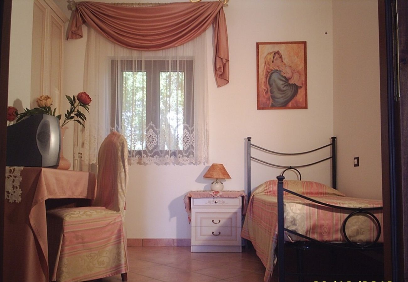 Casa a Bolsena - Casa Vacanza con vista lago - Il Boschetto