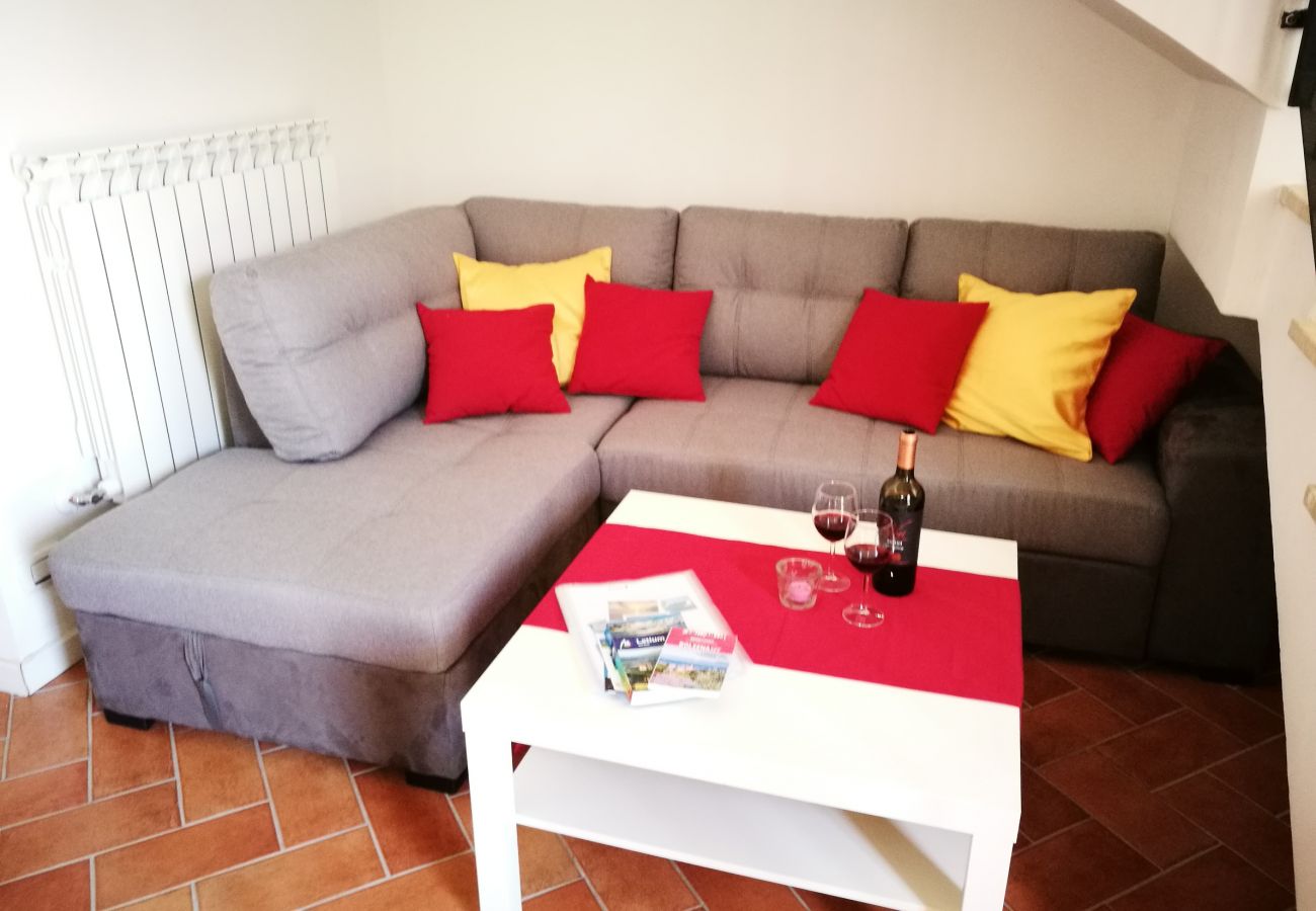 Casa a Bolsena - Casa Vacanza Maris - a soli 300 m dalla spiagga e con hot tub