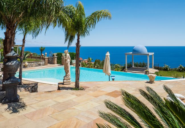 Villa a Letojanni - Villa esclusiva con piscina a Taormina, Sicily - 8 pax Villa a Letojanni - Villa esclusiva con piscina a Taormina, Sicily - 8 pax