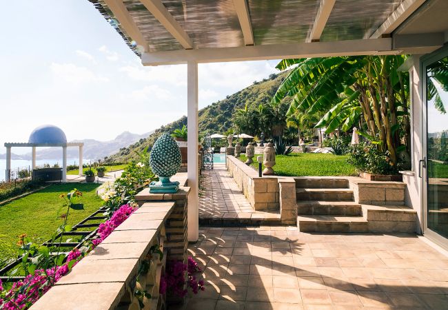 Villa a Letojanni - Villa esclusiva con piscina a Taormina, Sicily - 8 pax Villa a Letojanni - Villa esclusiva con piscina a Taormina, Sicily - 8 pax