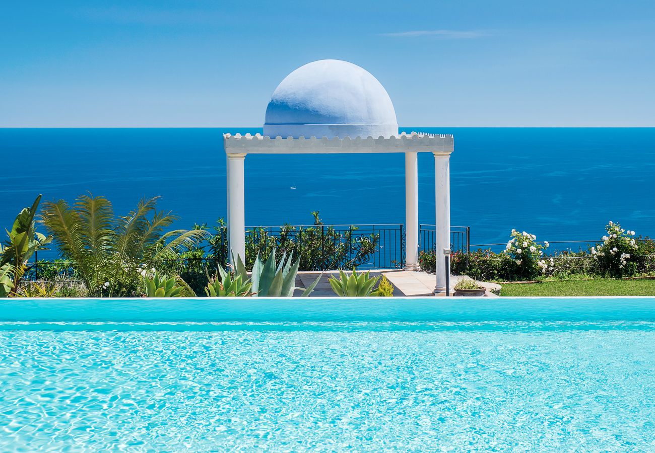 Villa a Letojanni - Villa esclusiva con piscina a Taormina, Sicily - 8 pax Villa a Letojanni - Villa esclusiva con piscina a Taormina, Sicily - 8 pax