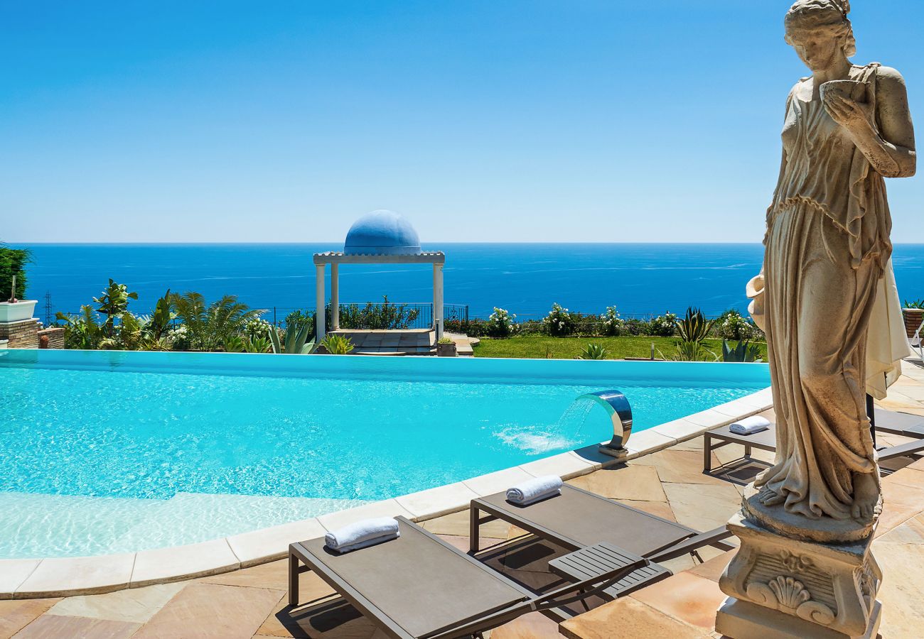 Villa a Letojanni - Villa esclusiva con piscina a Taormina, Sicily - 8 pax Villa a Letojanni - Villa esclusiva con piscina a Taormina, Sicily - 8 pax