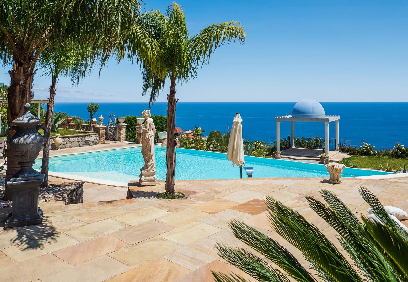 Villa a Letojanni - Villa esclusiva con piscina a Taormina, Sicily - 8 pax Villa a Letojanni - Villa esclusiva con piscina a Taormina, Sicily - 8 pax