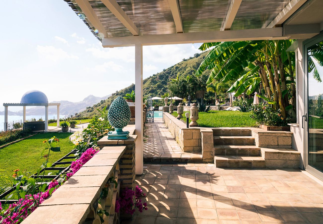 Villa a Letojanni - Villa esclusiva con piscina a Taormina, Sicily - 8 pax Villa a Letojanni - Villa esclusiva con piscina a Taormina, Sicily - 8 pax