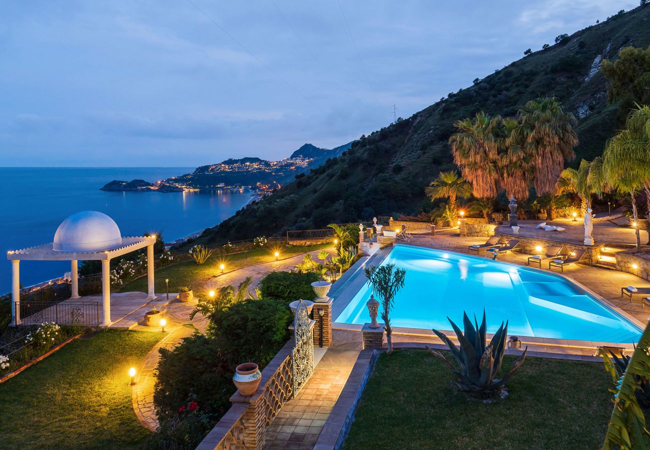 Villa a Letojanni - Villa esclusiva con piscina a Taormina, Sicily - 8 pax