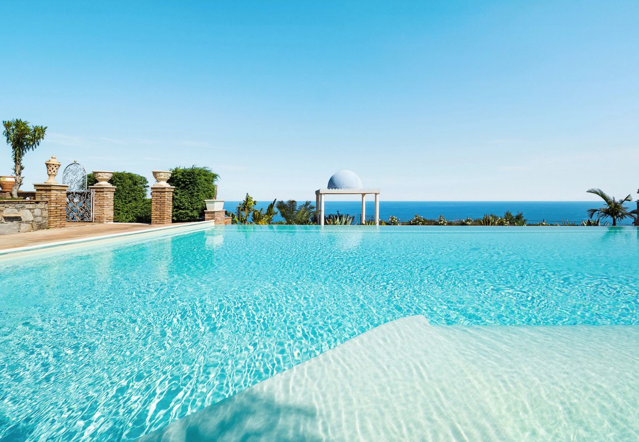 Villa a Letojanni - Villa esclusiva con piscina a Taormina, Sicily - 8 pax