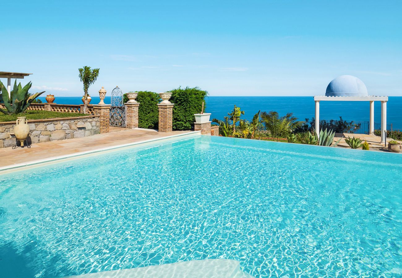 Villa a Letojanni - Villa esclusiva con piscina a Taormina, Sicily - 8 pax